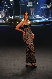 Kiara Advani feet photo thumbnail