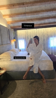 Ludovica Frasca feet photo thumbnail