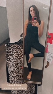Caterina Balivo feet photo thumbnail