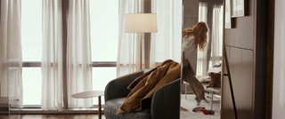 Blake Lively feet photo thumbnail