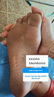 Carolina Dieckmann feet photo thumbnail