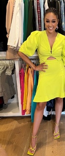 Tia Mowry feet photo thumbnail