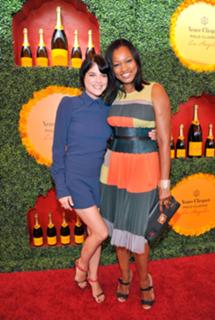 Selma Blair feet photo thumbnail