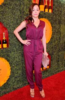 Rose McGowan feet photo thumbnail