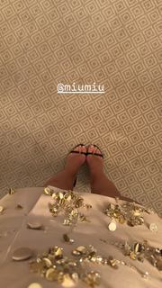 Kylie Jenner feet photo thumbnail