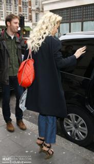 Rita Ora feet photo thumbnail