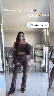 Jen Selter feet photo thumbnail