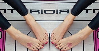 Angelababy feet photo thumbnail