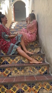 Brooke Burke feet photo thumbnail