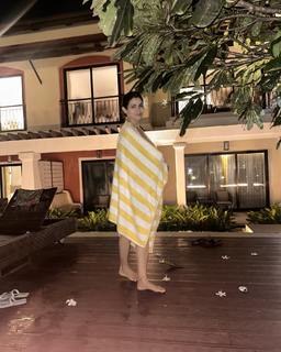 Poonam Yadav feet photo thumbnail