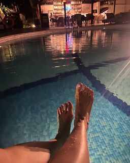 Poonam Yadav feet photo thumbnail