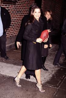 Sandra Bullock feet photo thumbnail