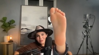 Martha Higareda feet photo 1
