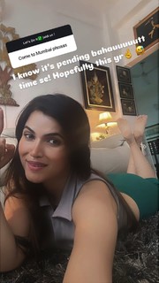 Poonam Yadav feet photo thumbnail