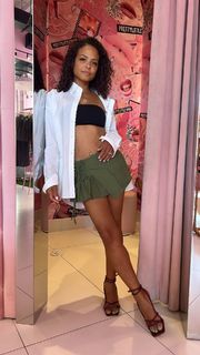 Christina Milian feet photo thumbnail
