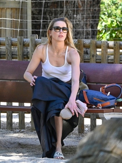 Amber Heard feet photo 4