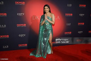 Priyanka Chopra Jonas feet photo thumbnail