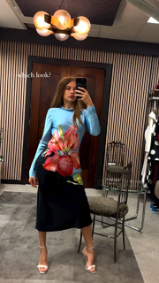 Xenia Tchoumitcheva feet photo thumbnail