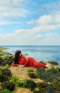 Jameela Jamil feet photo 4