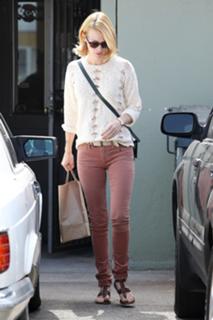 January Jones feet photo thumbnail