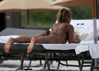 Karrueche Tran feet photo thumbnail