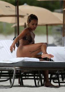 Karrueche Tran feet photo thumbnail