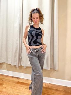 Millie Bobby Brown feet photo thumbnail