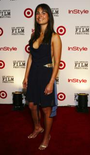 Jordana Brewster feet photo thumbnail