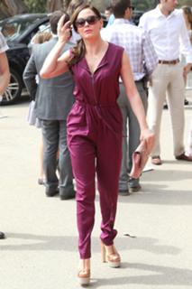 Rose McGowan feet photo thumbnail