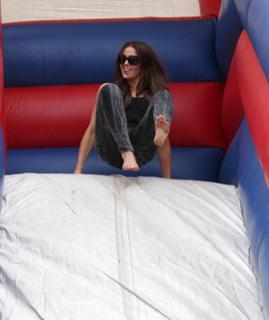 Kate Beckinsale feet photo thumbnail