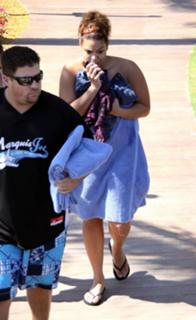 Jordin Sparks feet photo thumbnail