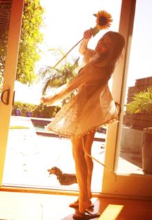 Fergie feet photo thumbnail