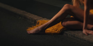 Kelsea Ballerini feet photo thumbnail