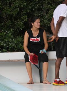 Adriana Lima feet photo thumbnail