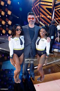 Simone Biles feet photo thumbnail
