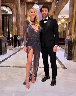 Nicole Neumann feet photo thumbnail