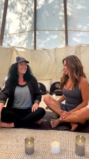 Brooke Burke feet photo thumbnail