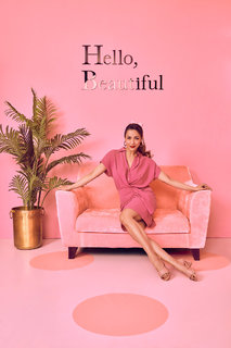 Malaika Arora feet photo thumbnail