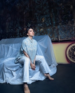 Hansika Motwani feet photo thumbnail