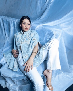 Hansika Motwani feet photo thumbnail