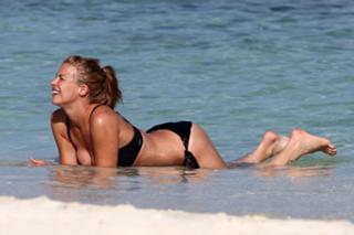 Gemma Atkinson feet photo thumbnail