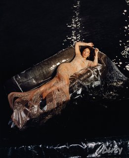 Kareena Kapoor feet photo thumbnail