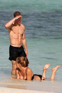 Gemma Atkinson feet photo thumbnail