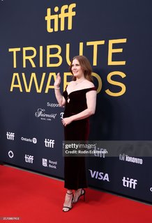 Amy Adams feet photo thumbnail