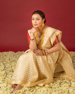 Rani Mukerji feet photo 3