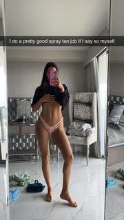 Jen Selter feet photo thumbnail