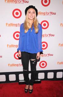 AnnaSophia Robb feet photo thumbnail