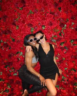 Simone Biles feet photo thumbnail