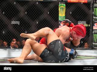 Michelle Waterson feet photo 3