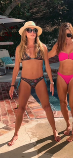 Julie Benz feet photo 1